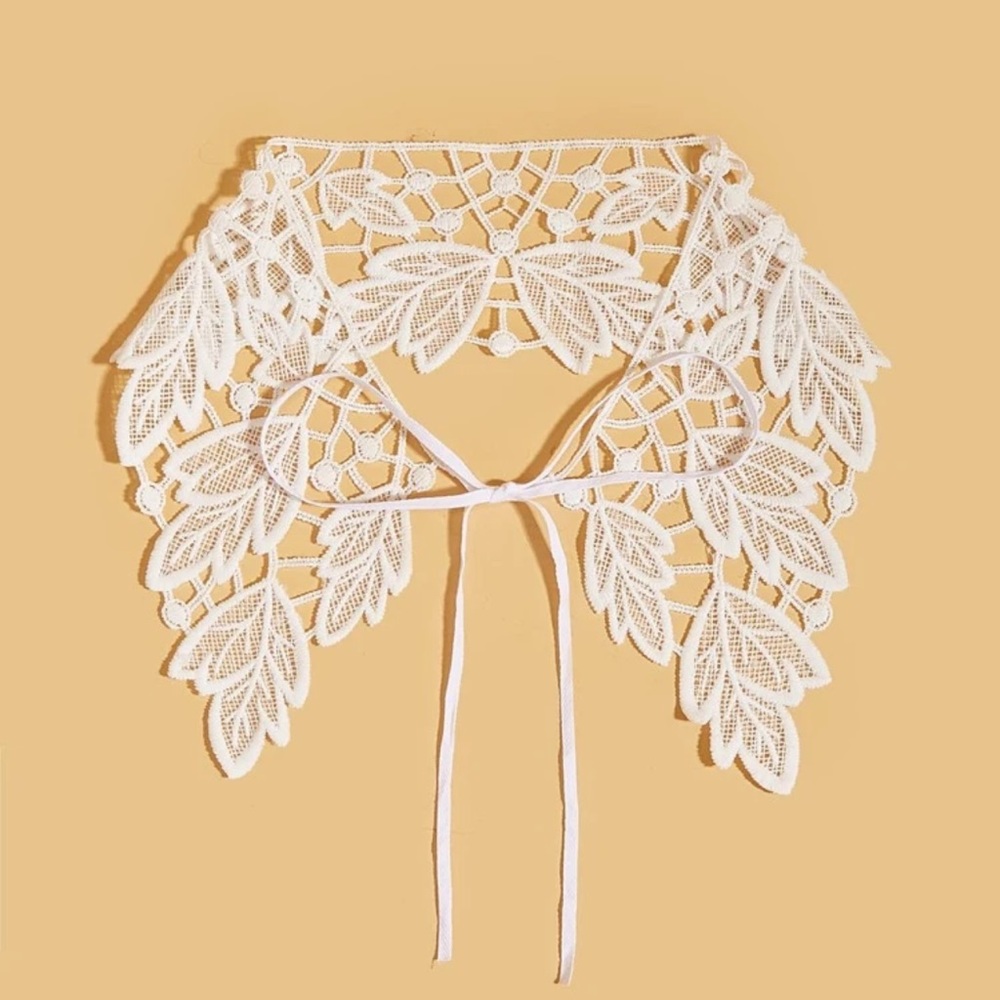 🍃 Stunning Leaf Lace Ribbon Bow Faux Dickey Collar Insert 🍃 - Picture 2 of 3